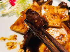 黑椒牛仔骨炒年糕-绿茶餐厅(乐峰广场店)