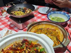 -罗霸蛮老岳阳大排档·鲜货烧烤·土吊子煨砂锅烧菜