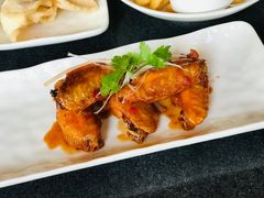 甜辣鸡翅佐以辣蒜汁-WOLFGANG PUCK KITCHEN & BAR(迪士尼小镇店)