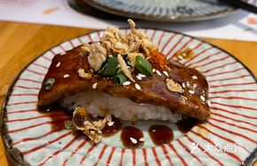 Grilled Beef Hand Roll