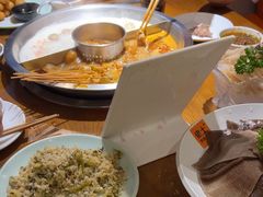 -佬土鹅肠火锅(中建大观店)