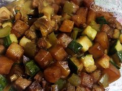 五花肉炒三丁-巢香扣肉馆