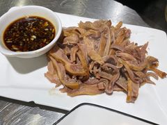 -东北农家院·铁锅炖(莘庄店)