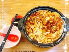 八宝辣酱砂锅煨面-白玉兰食品甜凤店(合生汇店)