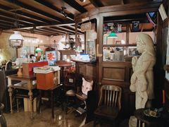 大堂-古董花园(思南路42弄小区店)