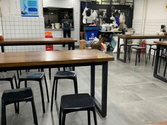 大堂-小狗面馆·杭帮拌川·片儿川(大沽路店)