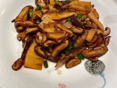 -老阿爸鲜鱼土菜(园区永旺店)