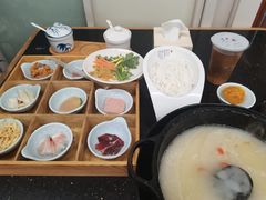 -飞虎过桥米线(翠湖店)