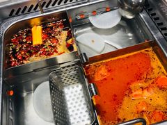 -海底捞火锅鲜切牛肉主题店(长寿路店)