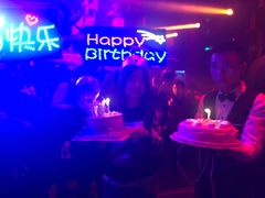 -TT CLUB 酒吧