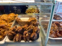 -老鼎万春卤菜(五代传承创始老店)