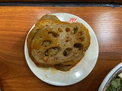 -爆炸头阿姨小四川正宗川味小吃(无任何分店)
