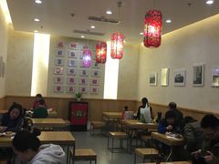 -秦香陕西食府(华贸天地店)