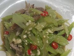 山芹拌黄花-鸭匠食府·挂炉烤鸭·新京菜(阜成路店)