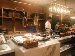 自助取餐区-都会尚膳·海鲜自助餐厅(重庆万豪酒店)