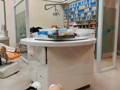 -维乐口腔(美维云门诊陆家嘴店)
