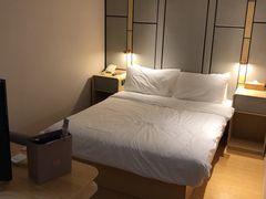 -全季酒店(上海金桥路地铁站店)
