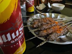 -烤肉小伙烤肉店