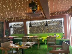 -Dragon Pizza•圆脸龙披萨·牛排餐厅