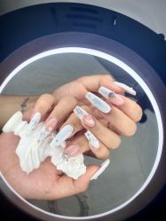 -十月·日式美甲美睫·纹眉