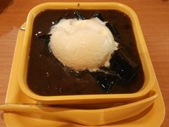 红豆凉粉+香草冰淇淋-满记甜品(王府井北京市百货大楼店)