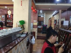 -俊家铁锅炖鱼(地工路店)