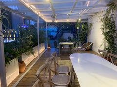 -春树下·树屋花房西餐厅(罍街AS1980店)