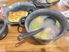 -地二手作鱼汤馄饨(上街里店)