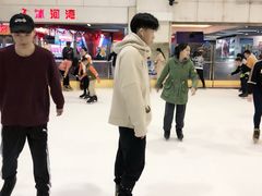 -正佳冰河湾真冰滑冰场