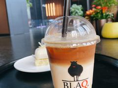 燕麦拿铁-BLAQ咖啡(骏豪店)