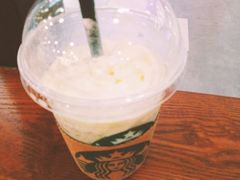 -星巴克(上海虹桥新天地二店)