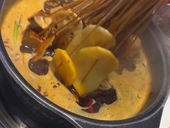 -钢管厂五区小郡肝串串香(蜀都万达店)