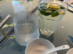 吨吨桶版的金桔柠檬水-小大董·烤鸭(观景餐厅·南京西路店)