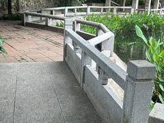 -烈士陵园(地铁站)