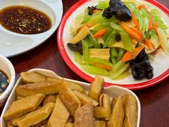 -聚首堂·特色小吃·肘子(什刹海德胜门店)