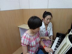 -柏斯音乐艺术中心·钢琴·吉他(上音店)
