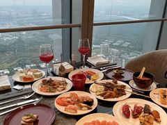 -云端西餐厅(南宁龙光那莲豪华精选酒店)