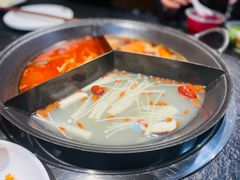 -渝里重庆火锅(航天城店)