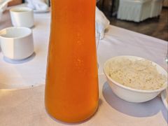 现榨沙棘汁-凯鸽酒楼(操场城店)