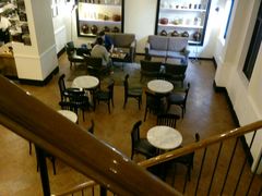 大堂-星巴克臻选(广州沙面店)