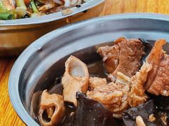 -灵山卢梅燕粉店