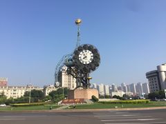 世纪钟广场-世纪钟