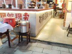 -有红鸡毛店·砂锅菜(抚琴夜市店)