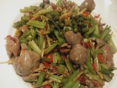 -雀蓝川菜(奥体广场店)