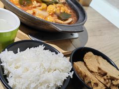 -极有家小鱼小鸡石锅煲(佳兆业店)