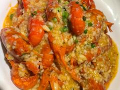 -肥肥虾庄·金牌油焖大虾(首义路店)