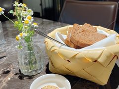 -LESCEDARS Brasserie Bistro香柏树