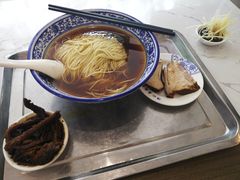 爆鳝焖肉面-伟记奥面馆(养育巷店)