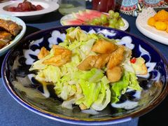 包包菜炒馕-伊带伊路新疆美食府(呼家楼店)