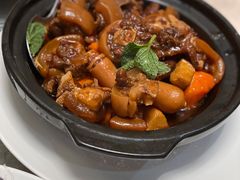 红酒焖牛尾-聚福宝合苑食府(南头镇店)